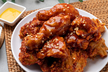Fried, chicken, seasoning, duck, half-and-half, fried, chicken, Korean, mustard, sauce, radish, soy sauce, garlic,