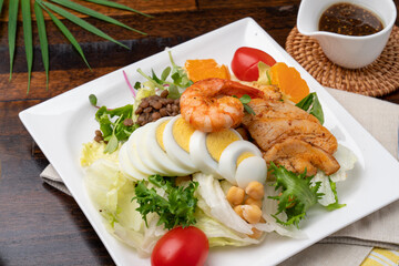 Chicken breast, salad, berry, sandwich, cleanberry, hot chicken, bulgogi, egg, kaya toast, pasta, vegetable, grapefruit, ade, spaghetti