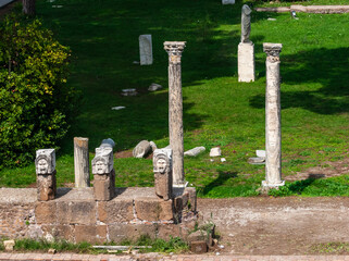 columns in Ostio Antica