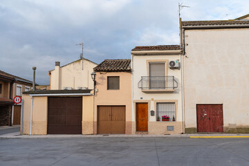 Fustiñana, Navarra. Curious alignment of houses