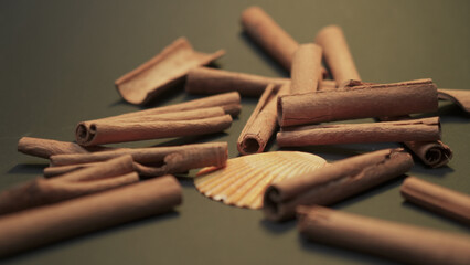 Cinnamon sticks