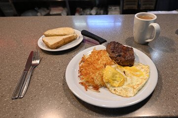 Breakfast in America. 