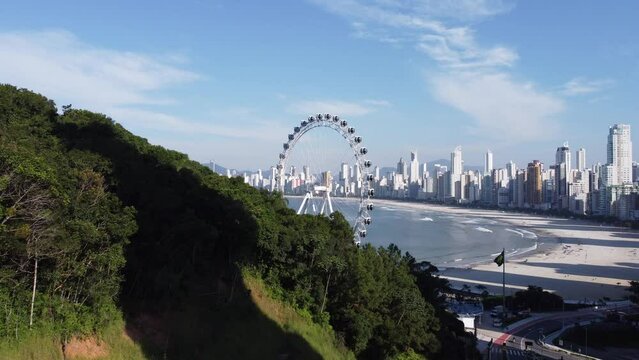 Roda Gigante de Balne&aacute;rio Cambori&uacute;