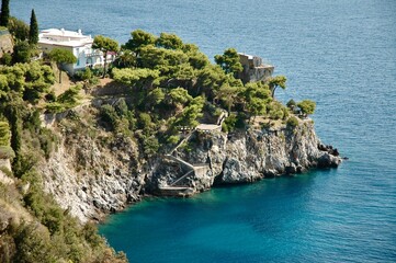 Costiera Amalfitana . Splendida costa conosciuta nel mondo nel golfo di Napoli .