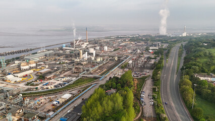 Obraz premium Industrial landscape with pollution emission