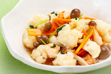 カリフラワーのうすくず煮