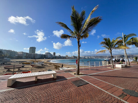 Las canteras beach in Las Palmas