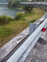 Bali Island : walkway to the Beratan lake