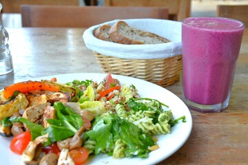 ドバイのランチ