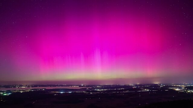 Aurora, Polarlichter am Alpenrand in Bayern