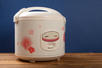 side view electric rice cooker