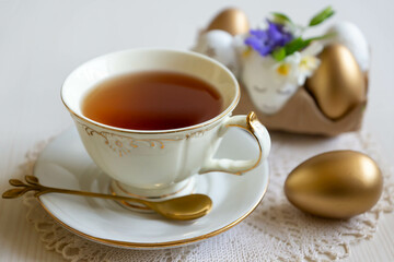 Easter eggs, spring flowers and hot tea, a great holiday.