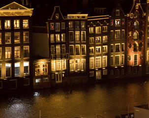 Naklejka premium Houses reflected in one of Europe's River