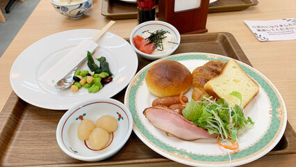 ホテルの朝食　モーニングプレート