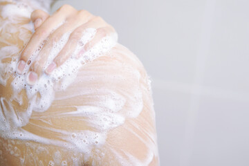 Women use liquid soap to shower to help eliminate bacteria.