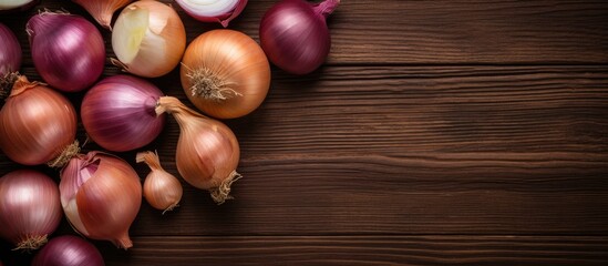 Obraz premium Top view of small onion heads and onion seeds creating a background A copy space image showcasing bulbs and seeds of onions