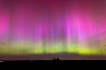 Spektakuläre Polarlichter über Nordbayern bei Würzburg in der Nacht vom 10. auf 11. Mai 2024