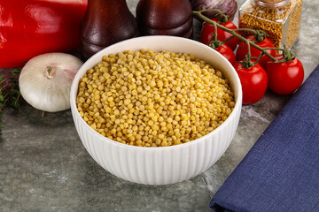 Dry ptitim heap in the bowl