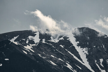 szczyty gór tatry niskie chmura śnieg skały © Colorful Soul
