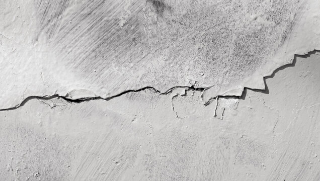 cracked concrete wall