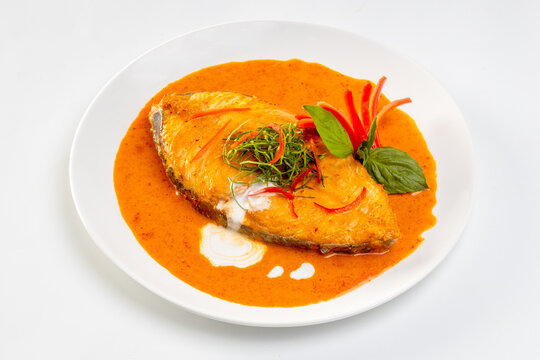 Deep-Fried King Mackerel with Choo Chee Curry.