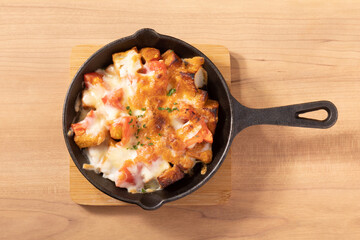 厚揚げトマトチーズ焼き