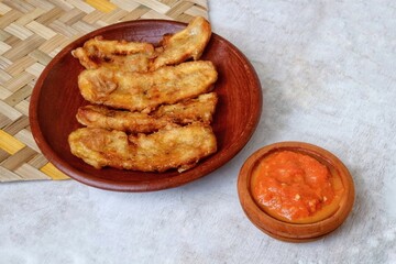 indonesian snack fried banana