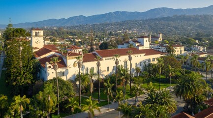Obraz premium Downtown and the town Courthouse, Santa Barbara, California, United States of America.