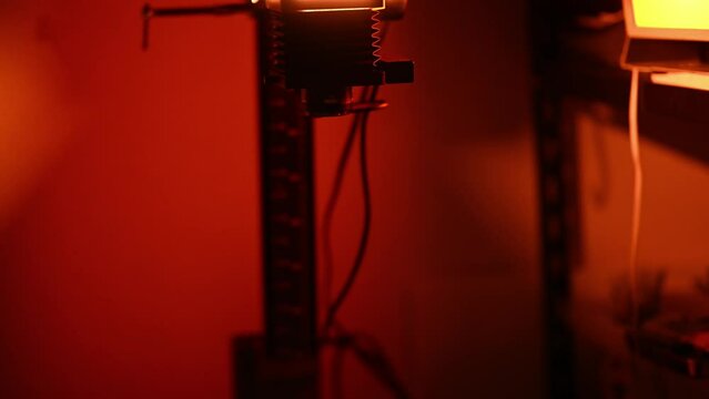 暗室　写真の現像