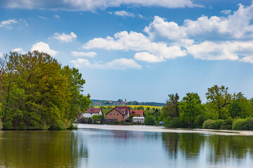 Obraz premium Summer day on the lake.