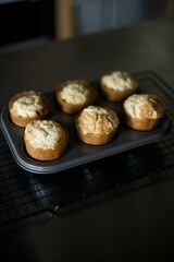 手作りのマフィンが焼き上がったところ