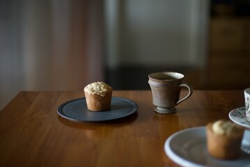 手作りのマフィンをおやつにコーヒータイム