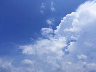 blue sky and white cloud