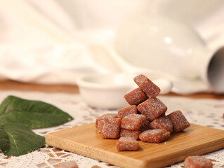 Pork is cut into pieces and then fried.