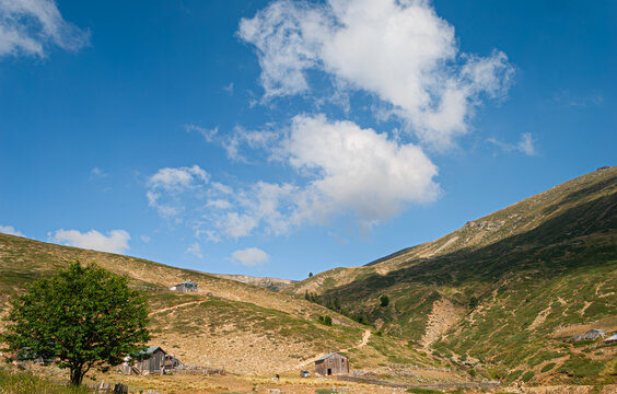 Life among the clouds, the essence of isolation, plateau houses on Kiran Plateau, Kiran Yaylasi in Turkish