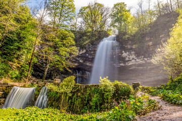 Cascades du H&eacute;risson