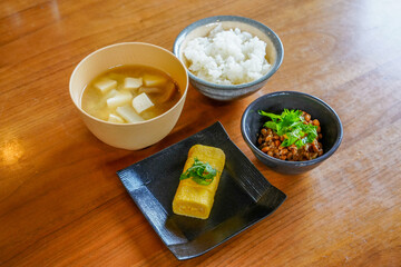 おいしそうな和風朝食