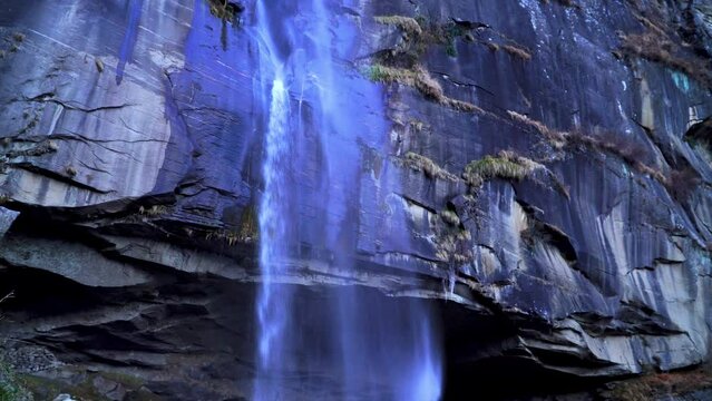 beautiful waterfall in manali