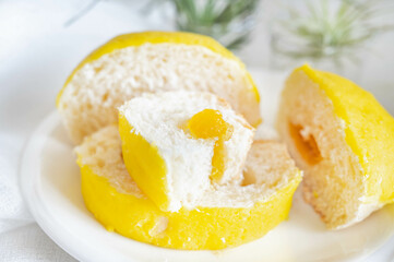 カットしたレモンパン