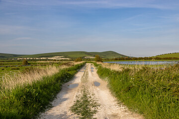 A view along a chalk footpath in rural Sussex, near Lewes © lemanieh