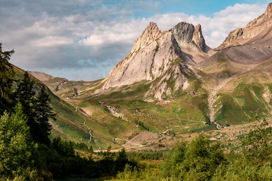 View of the valley to the West and the Limestone Pyramids