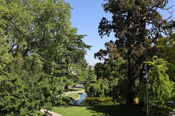 Le square Gambetta, parc public, ville de Châtellerault, département de la Vienne, France