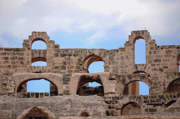 Naklejka premium Ruins of Roman colosseum in El Djem city - ancient Thysdrus, Tunisia