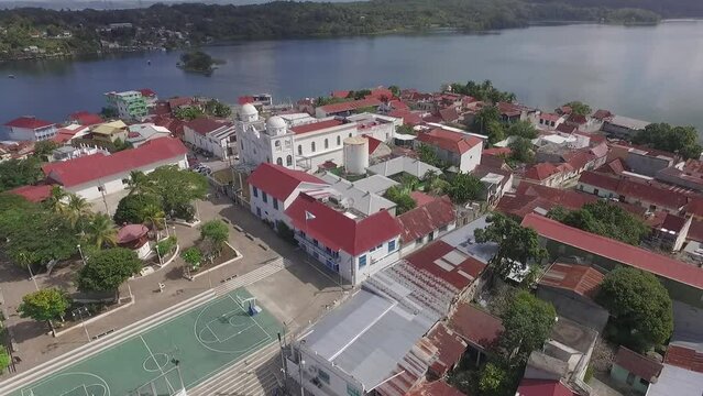 Vuelo sobre la Isla de Flores, Pet&eacute;n, Guatemala
