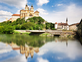 Obraz premium Famous Melk abbey in Wachau valley, Austria