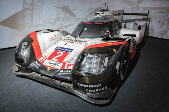 919 Images – Browse 165 Stock Photos, Vectors, and Video | Adobe Stock