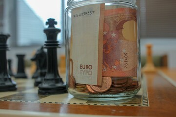 where do I invest my savings in euros?