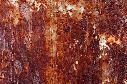 a piece of rust that is rusty and rusted up