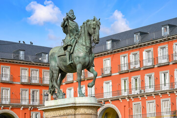 Equestrian statue of King Felipe III (1616) in Plaza Mayor, Madrid, Spain