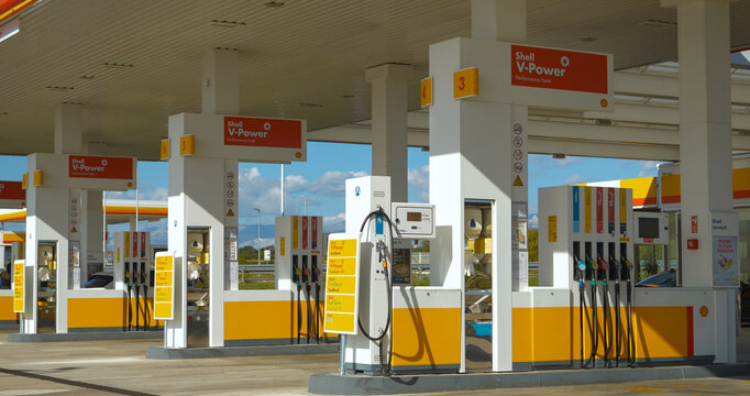 Petrol station with full gas pumps for refuelling empty vehicle tanks en route